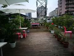 -拖板鞋咖啡旅行酒店(春熙路地铁站店)