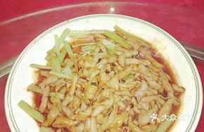 Stir-Fried Goose Intestines with Garlic