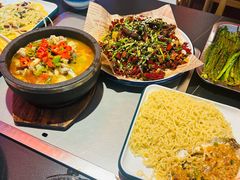 -老班长·小龙虾·鲜货烧烤大排档(金街美地店)