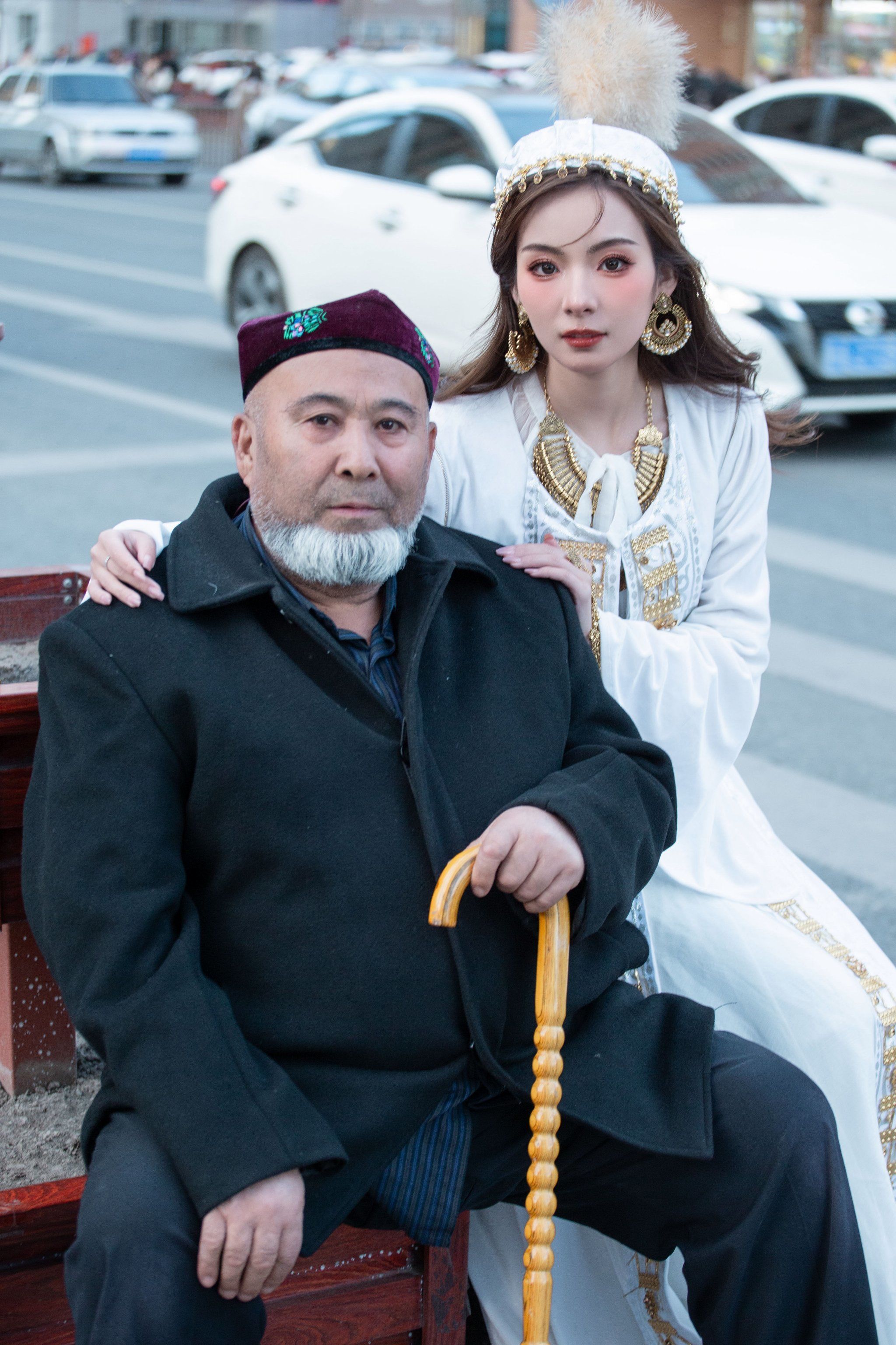 只需要一眼,被这套哈萨克族服装彻底种草沦陷了