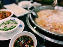 -老来福·非遗酸汤兔(凯旋路店)