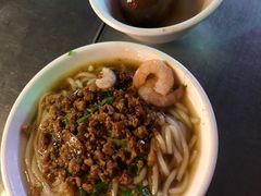 -六合夜市