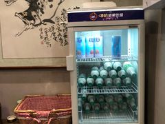 -愉肴麻辣香锅(中山路店)