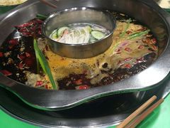 -周幺妹重庆老火锅(银泰城总店)