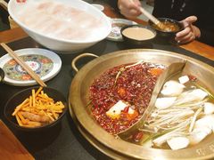 -沸炉重庆老火锅(军事博物馆店)