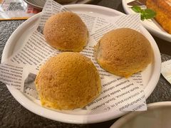 叉烧包-蝴蝶里·粤菜·点心(滨江龙湖店)