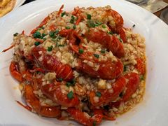 -肥肥虾庄·金牌油焖大虾(汉口城市广场店)
