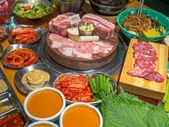 -唯成•韩国炭火烤肉 유성고기