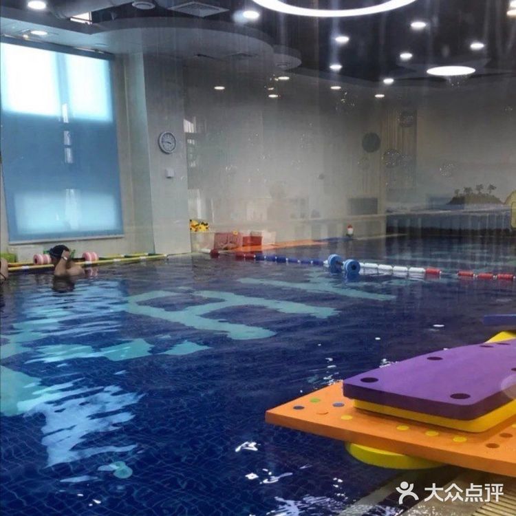 🔸假期就来体验这家游泳乐园吧