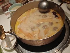-洪氏嗨捞·猪肚鸡火锅(阳光天地店)