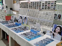 -诺柯视眼镜-蔡司依视路官方工厂店(淞南一店)