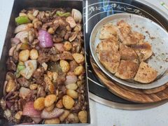 -老东镇啤酒屋海鲜加工·蒸汽海鲜·海鲜烧烤(台东店)