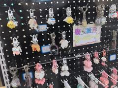 -郑在DIY·潮玩银饰绘画手作(中央大道旗舰店)