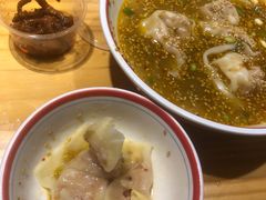 -八二小区抄手(龙湖上城天街店)