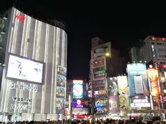 -六合夜市