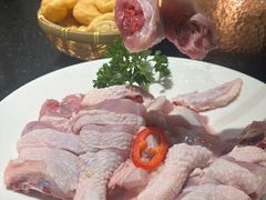 -得意咚瓜·顺德鱼生·冬瓜火锅(深圳首店)