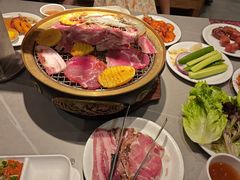 -山焱·炭火自助烤肉(周浦万达店)