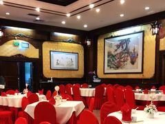 大堂-九花山烤鸭店