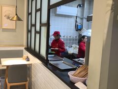 -镇南锅盖面馆(解放路店)