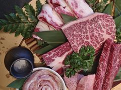 -铭牛烧肉·和牛海鲜自助(高新月牙湖店)