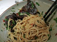 -百春原湖南牛肉粉(百联世纪店)