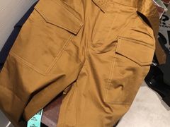 -URBAN REVIVO(高德置地广场·春广场店)