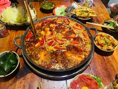 -四小区火锅·巷子里的重庆火锅(花照壁店)