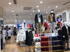 店内环境-优衣库(广州恒宝广场店)