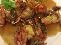 -J Daeng Seafood