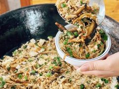 -鲤鱼塘农家山庄