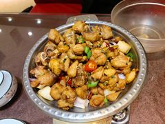 干锅蒜香鸡-刘胖子家常菜·蹄花焖藕(中央花园店)