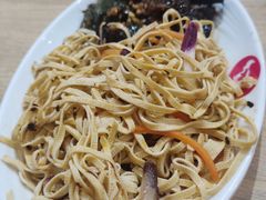 -枫叶小镇奥特莱斯