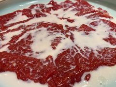 鲜牛奶捞牛肉-沸炉重庆老火锅(军事博物馆店)