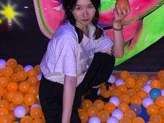 -爱蹦iBOON蹦床运动馆(江汉店)