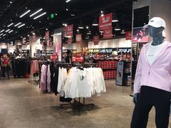 -首创奥特莱斯(西安店)