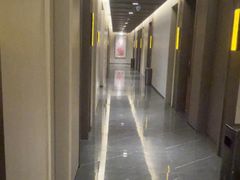-艳阳天民俗村(公园路店)