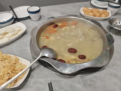 -光头药膳鸡(莱茵小镇店)