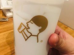 -喜茶(北京华贸购物中心店)