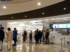 -奈雪的茶(市百一店)