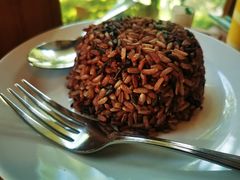 -Chom Cafe and Restaurant