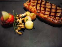 -恰餐厅及酒吧 CHAR Bar & Grill (北京丽都皇冠假日店)