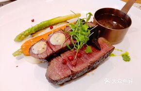 M5 Wagyu Beef Shank with Mashed Potatoes