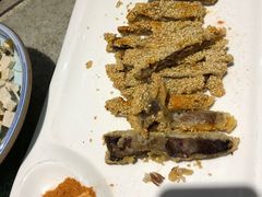 黄金芝麻牛肉-忠顺斋易州印象烤鸭店(东关新村店)