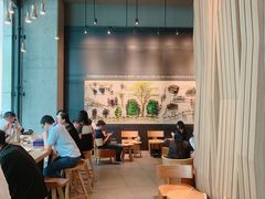 用餐区-星巴克臻选(深圳嘉里建设广场店)
