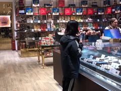 -VENCHI 闻绮(北京国贸商城店)