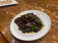 小炒腊牛肉-翠清酒家(万丰路店)