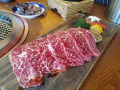 和牛牡蛎肉-炎蔵牛舌烤肉