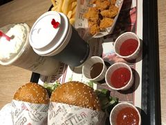 -The Habit Burger Grill 哈比特汉堡(复兴soho店)