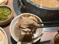 -蘑界·野生菌火锅(深业上城店)