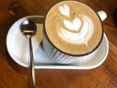 -初见咖啡(青大路店)